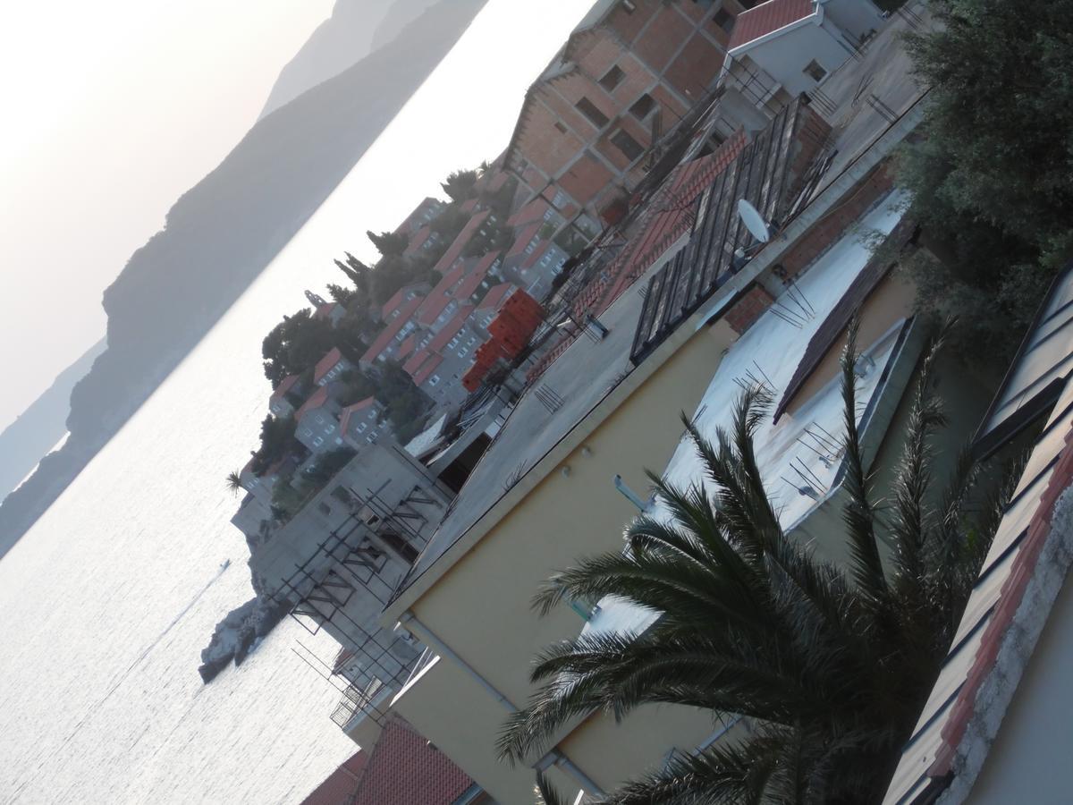 Apartments Slavica Jovanovic Sveti Stefan Esterno foto