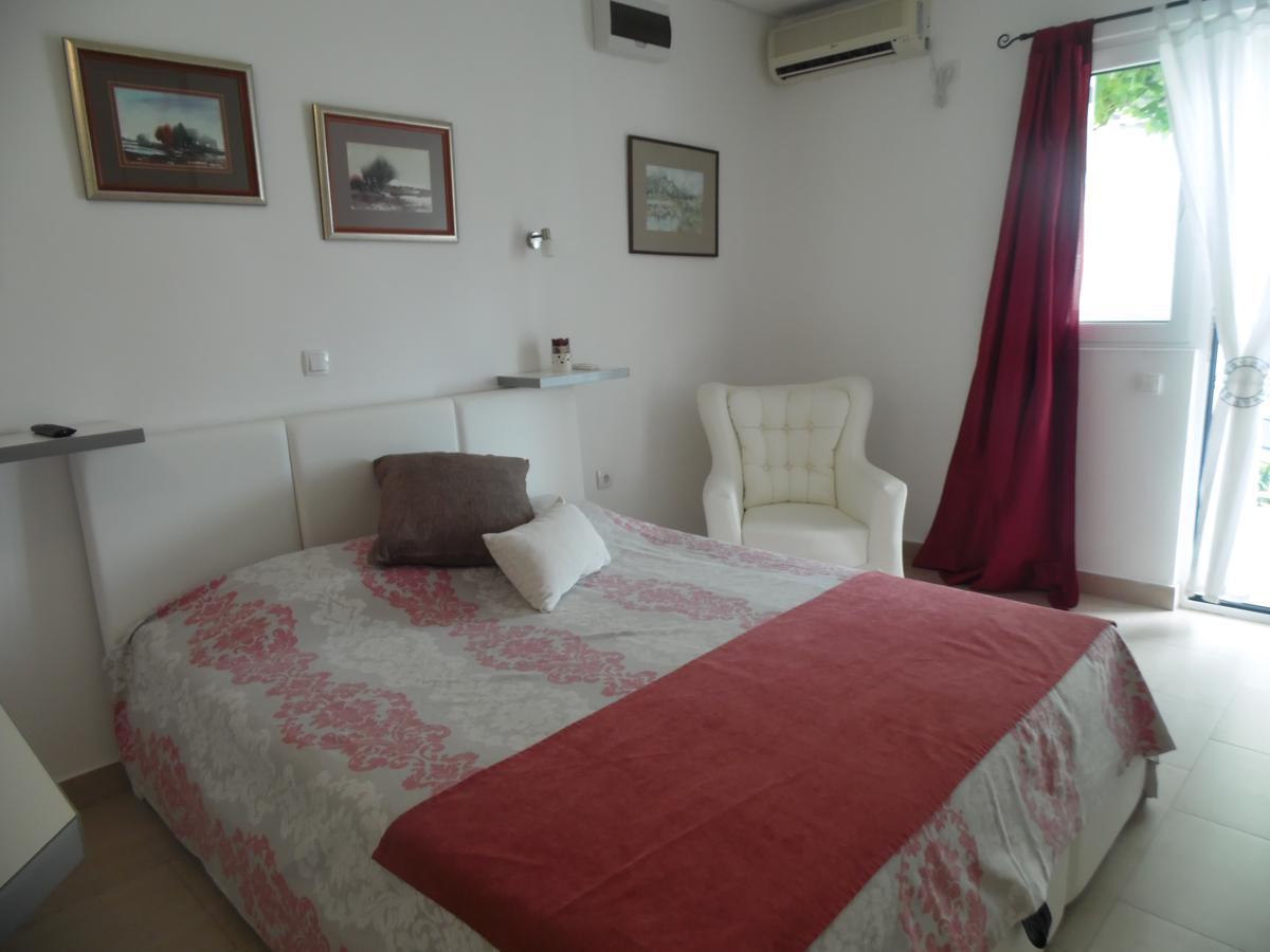 Apartments Slavica Jovanovic Sveti Stefan Esterno foto