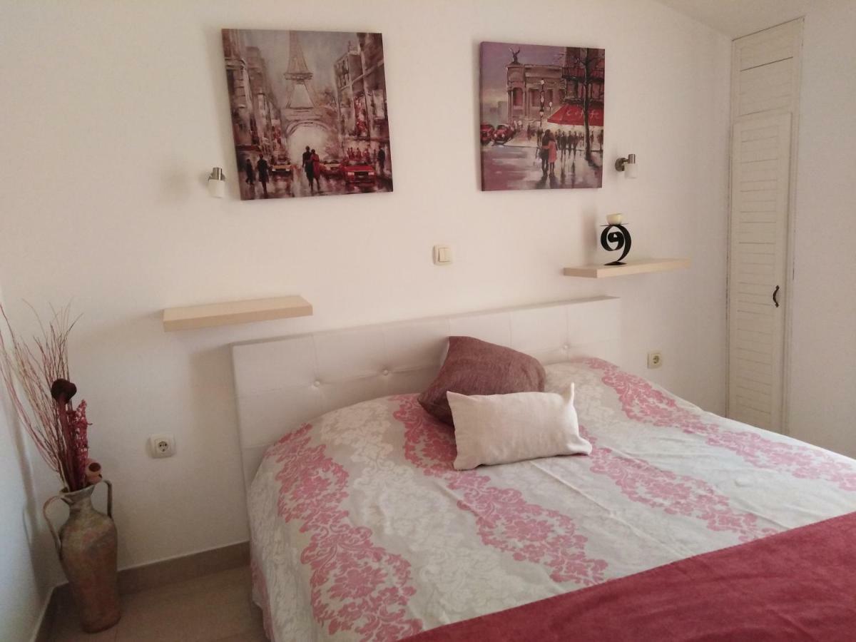 Apartments Slavica Jovanovic Sveti Stefan Esterno foto